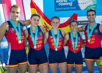 España cerró con sendas nuevas platas el Mundial de esprint playa de remo en Turquía