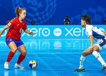 España superó las bajas y las dudas iniciales y goleó a Tailandia en el estreno en el Mundial