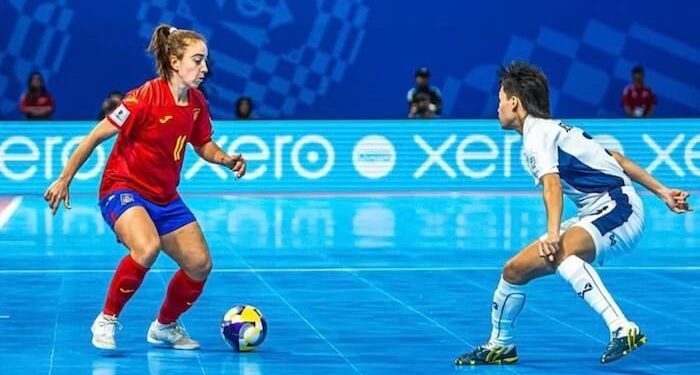 España superó las bajas y las dudas iniciales y goleó a Tailandia en el estreno en el Mundial