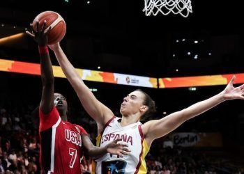 España plantó cara a Estados Unidos, pero se atascó en el último cuarto, y pujará por el bronce