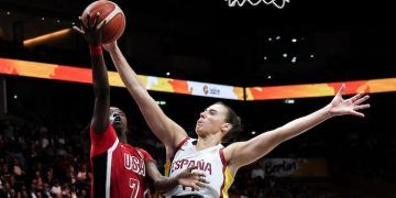 España plantó cara a Estados Unidos, pero se atascó en el último cuarto, y pujará por el bronce
