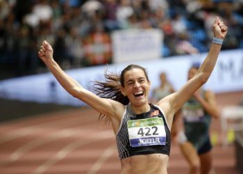 Esther Guerrero se adjudica el título en 1.500 y Lorea Ibarzabal se lleva el oro en 800