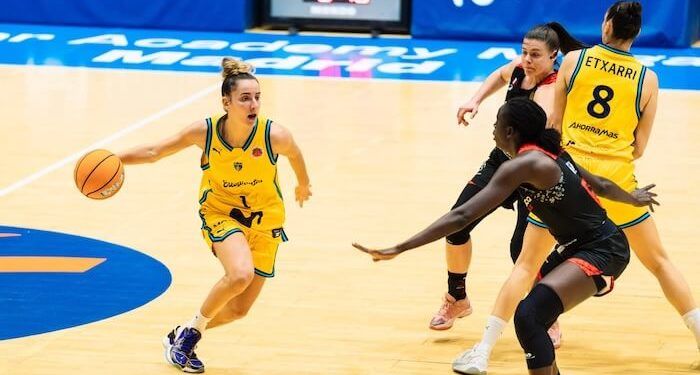 Estudiantes logró el triunfo ante Villaneuve con un triple de Berkani en el último segundo