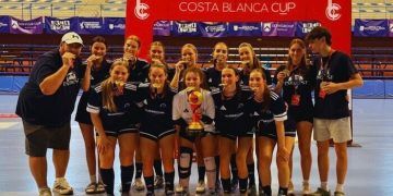 Las canadienses del Éverest-Rimouski se proclaman campeonas sub’16 en la CBC Futsal