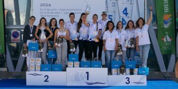 El equipo de la Federación Canaria se impuso en la liga de vela en Vilagarcía