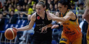 Valencia Basket cede en la pista del potente Fenerbahce