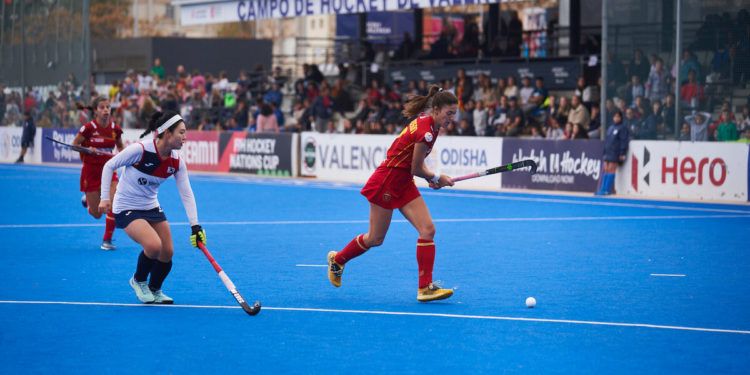 España se sirve del doblete de Flor Amundson y el gol de Patricia Álvarez para derrotar a Corea