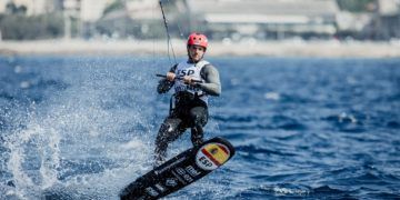 Bernat Cortés defiende el título en el Campeonato de España de Formula Kite más internacional