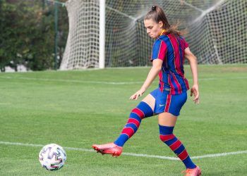 Gio Queiroz denuncia «conductas abusivas» en su etapa en el Barça y el club subraya que la jugadora no cumplió la normativa sanitaria