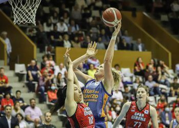 Girona se escurre en el último cuarto ante Valencia