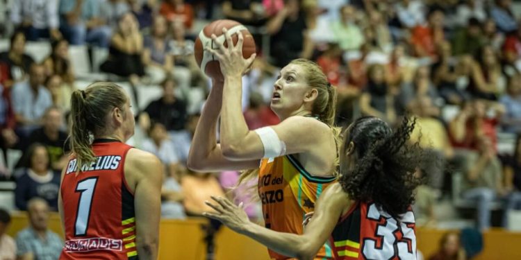 Girona, Avenida, Zaragoza, Barça, Bembibre, Jairis y Estudiantes estrenan el curso con victoria