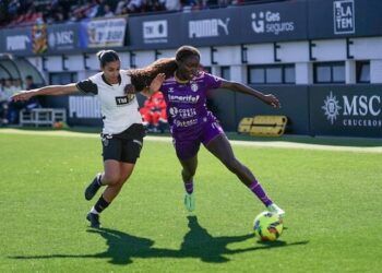 El Tenerife apuró para ganar al Valencia en el 90