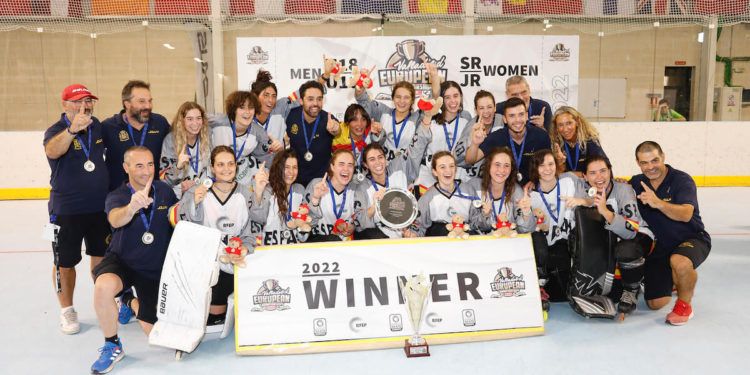 España conquista Europa desde el hockey línea