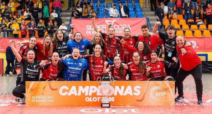 El Telecable HC alzó la Supercopa de España