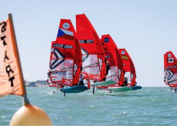 Pilar Lamadrid, Tomás Vieito y Bernard Tomas se aseguran los Campeonatos de España de iQFOil a falta de una jornada
