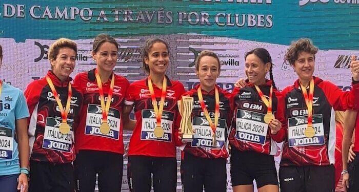 Tihara Saldivar, del Club Halterofilia Alzira, subcampeona de España sub’17