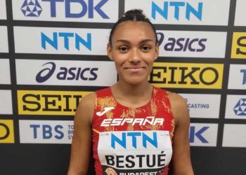 Carolina Marín avanza a octavos en el Mundial