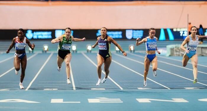 Marta García, Belén Toimil, Blanca Hervás, Una Stancev y Jaël Bestué, campeonas de España en pista cubierta en Valencia