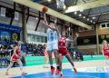 Jairis construyó una rotunda victoria ante el Huntherm y confirmó su liderato europeo