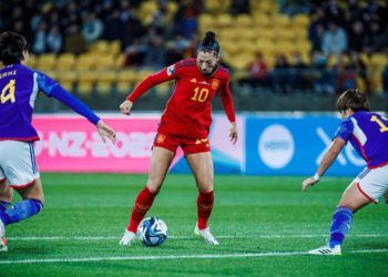 Japón deshilacha a una España frágil