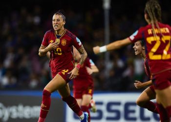 Jenni Hermoso resuelve ante Italia y España sigue rumbo a París