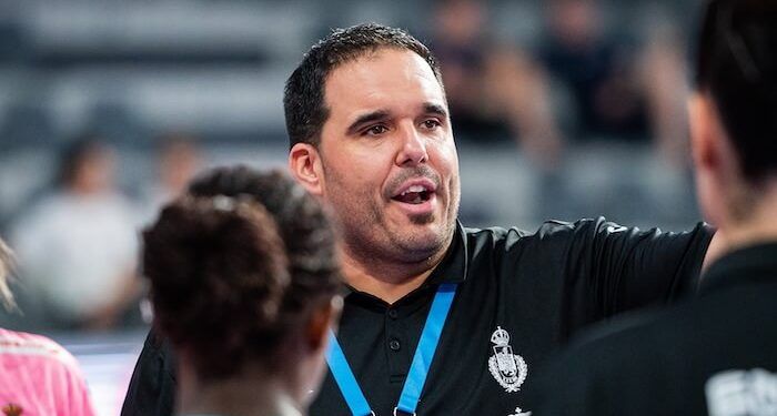 Joaquín Rocamora sustituye a Ambros Martín como seleccionador de las Guerreras