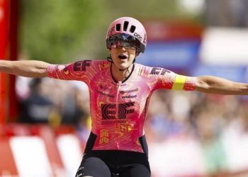 Kristen Faulkner, un bólido en los abanicos de Zaragoza