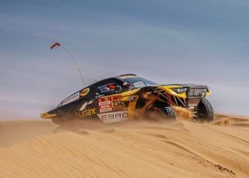 Laia Sanz afianza al Ebro Audax Motorsport en el top-20 cuando se alcanza el descanso en el Dakar