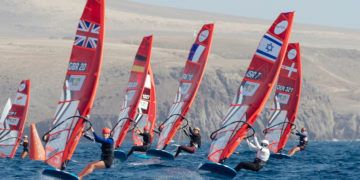Pilar Lamadrid se estrena en el tercer cajón del podio de los Lanzarote iQFOiL Games con dos victorias parciales