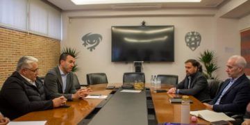 La Diputació de València y el Levante UD colaborarán para impulsar el deporte femenino