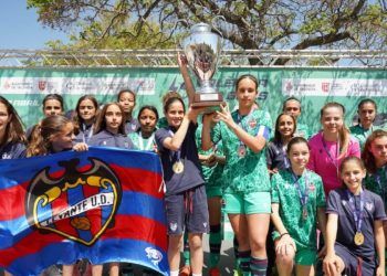 El Levante hace triplete como campeón global de la València Cup Girls 2023