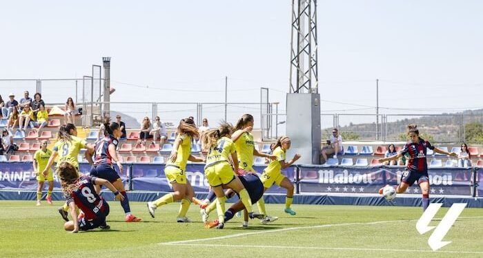 El Levante mantiene el pulso por Europa ante un Villarreal en apuros