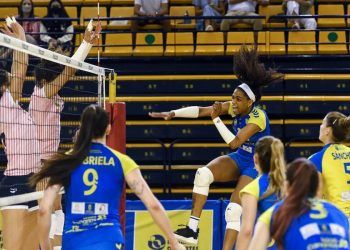 Gran Canaria Urbaser elimina a Menorca y se cita con La Laguna en la final de la Superliga