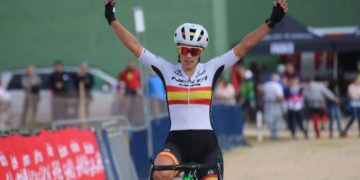 Lucía González defiende su título de campeona de España de ciclocross