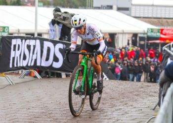 Lucía González concluye 19ª en el Mundial de ciclocross de Hoogerheide 2023