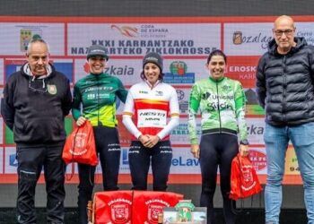 Lucía González se impuso en el XXXI Ciclocross Internacional de Karrantza