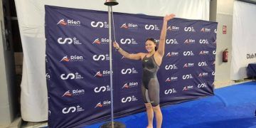 María Daza fijó el récord de España absoluto y el récord de Europa júnior en los 100 libre