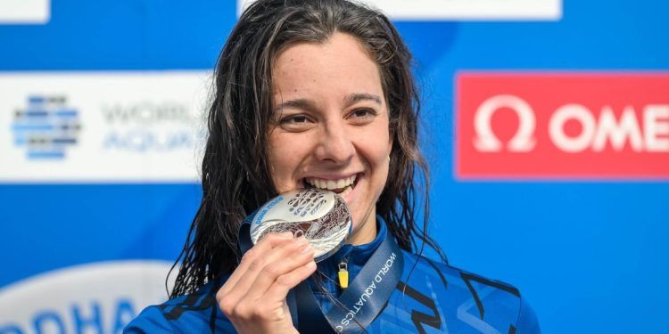 María de Valdés, subcampeona mundial, y Ángela Martínez sellan sendas plazas olímpicas en 10K en aguas abiertas