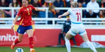 España remontó ante República Checa