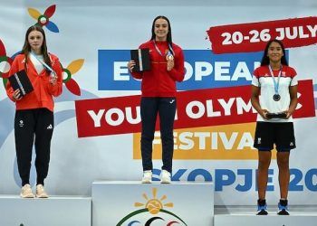 España logró cinco medallas en su estreno en el FOJE