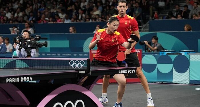 María Xiao y Álvaro Robles, diploma olímpico en dobles mixto de tenis de mesa