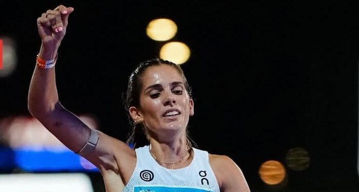 Marta García destrozó su propio récord de España de los 3.000 metros en Lievin