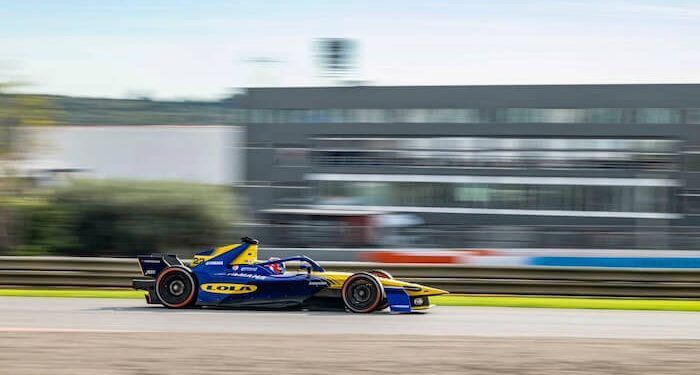 Marta García y Nerea Martí, protagonistas en los test de la Fórmula E en el Circuito de Cheste