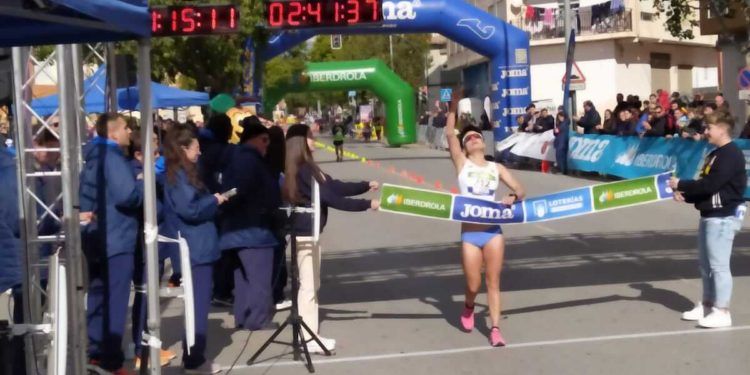 María Pérez reina en los 35 kilómetros marcha del campeonato de España