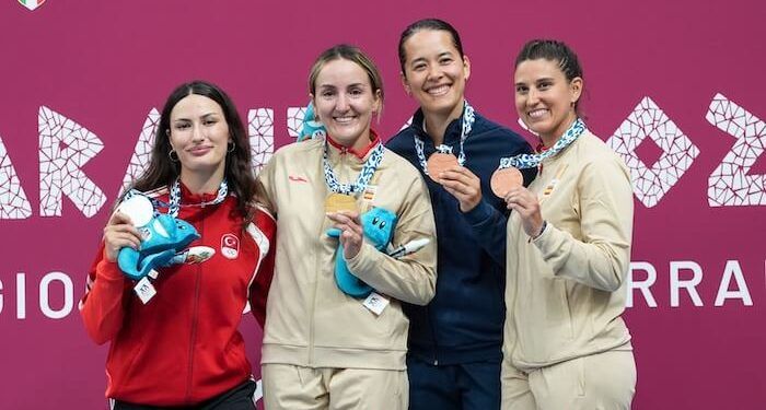 Lucía Martín-Portugués conquistó el oro en sable y Araceli Navarro el bronce en Taranto 2026