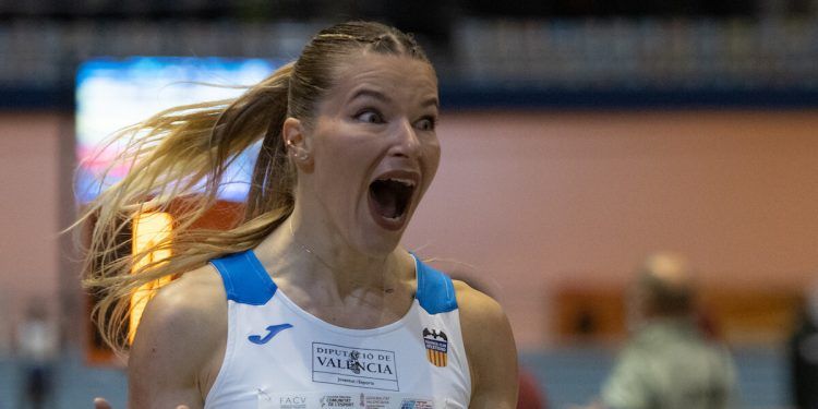 Un Barça rotundo alcanza ya el pleno de veinte triunfos