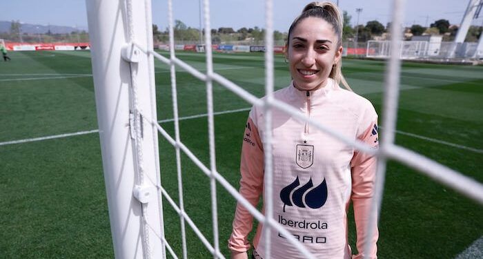 Olga Carmona: «Fue un honor marcar el gol que dio el Mundial, siempre lo llevaré en mi memoria»
