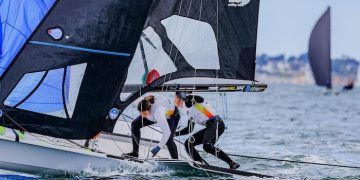 Paula Barceló y María Cantero entran en el podio provisional del Mundial de 49er FX