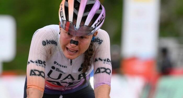 Anna van der Breggen y Paula Blasi pusieron el punto de emoción en Les Praeres en La Vuelta