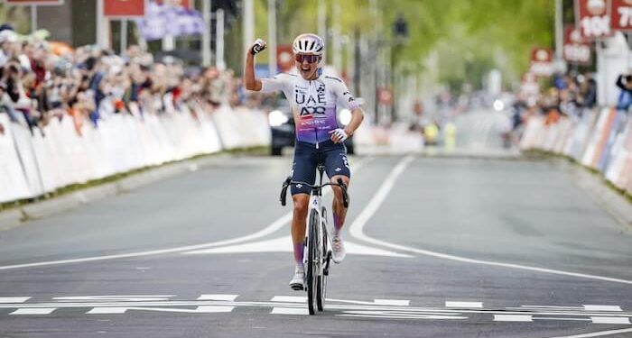Paula Blasi logró una histórica victoria en la Amstel Gold Race
